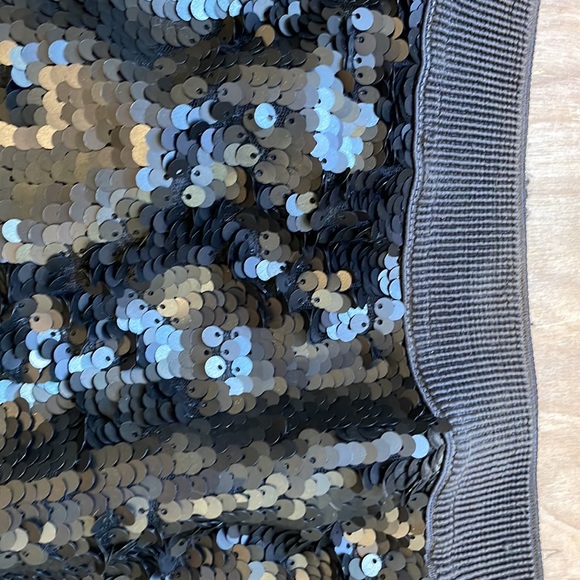 Sequined skirt - Picture 2 of 3